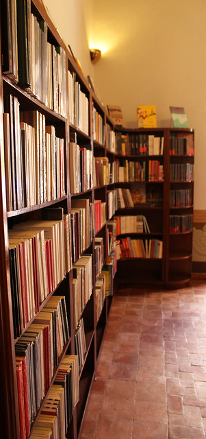 Escritores ensalzan la importancia de la lengua y su valor patrimonial