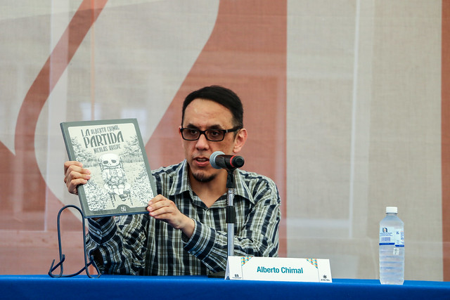 El lenguaje es el pasaporte que permite cruzar las fronteras: Alberto Chimal