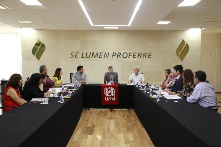 Reconoce la Autónoma de Aguascalientes logros de Radio y Televisión Universitaria