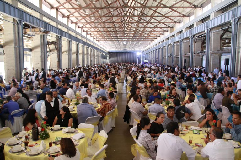 Festejan a maestros en la Autónoma de Aguascalientes