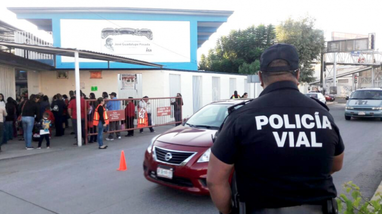 Reactivan operativo vial en zonas escolares de Aguascalientes