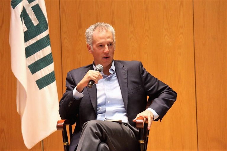 Proponen política de transparencia proactiva para informar sobre megaproyectos