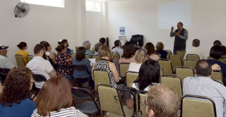 Tienen mayor poder adquisitivo hogares donde viven adultos mayores