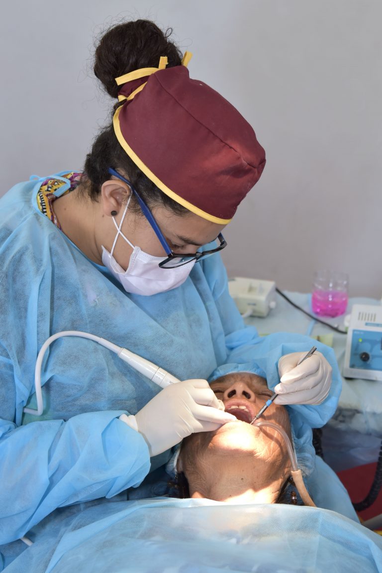 Odontólogos de Aguascalientes colocarán prótesis totales de manera gratuita