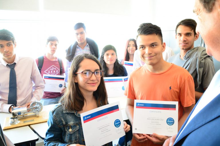 Politécnica de Aguascalientes capacita constantemente a sus estudiantes