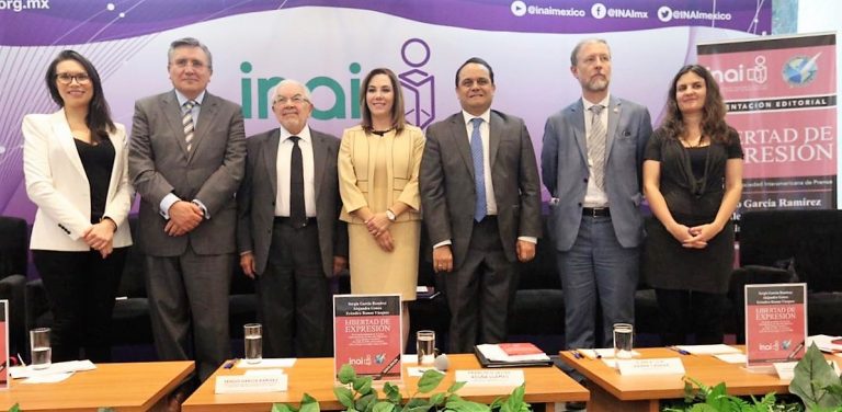 La libertad de expresión es una condición necesaria para la democracia