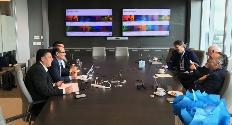 Martín Orozco gobernador de Aguascalientes, se reunió en EU con directivos de empresa del ramo industrial