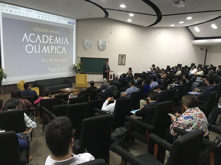 Sesiona Academia Olímpica en la UP Aguascalientes