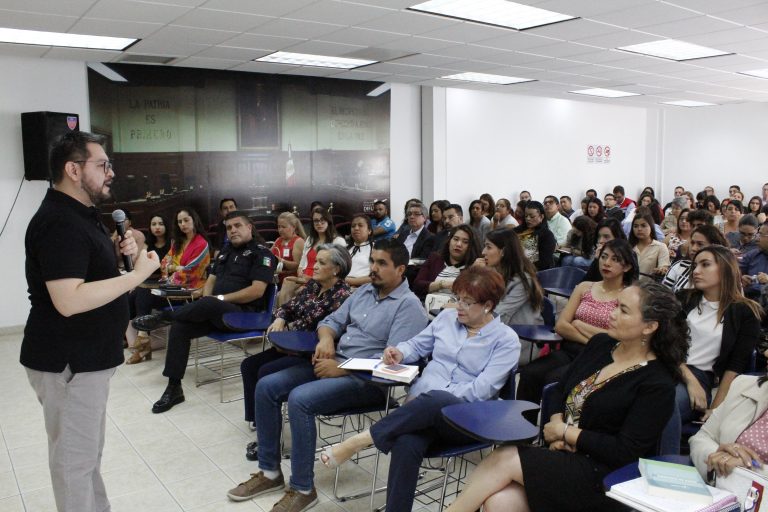 Imparten curso sobre trata de personas en Aguascalientes