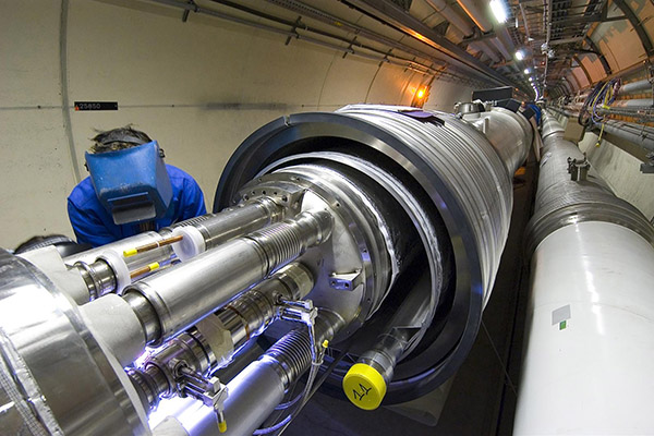 Mexicano crea acelerador de partículas en inocuidad alimentaria