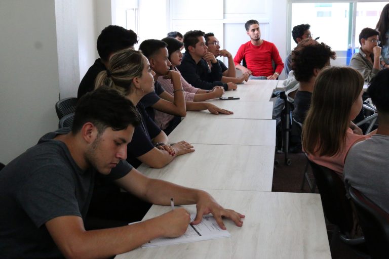 Continúa programa para el desarrollo de ideas de negocio en la UTR Aguascalientes