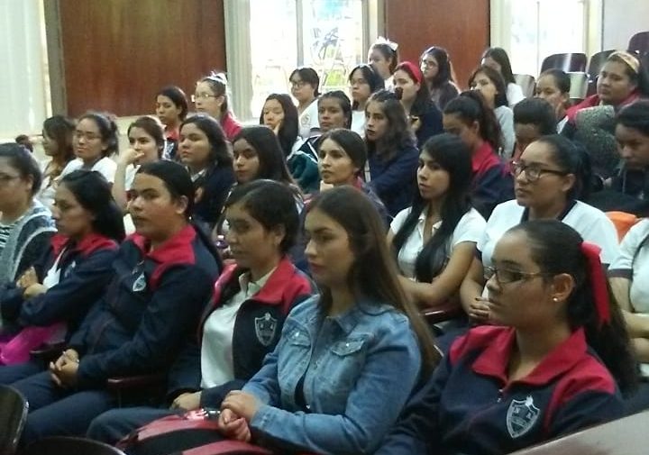 Lleva la CDHEA conferencia a la Escuela Normal de Aguascalientes