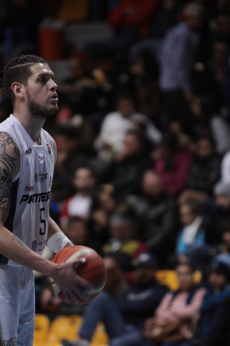 Jesse López vivirá su tercera temporada con Panteras de Aguascalientes