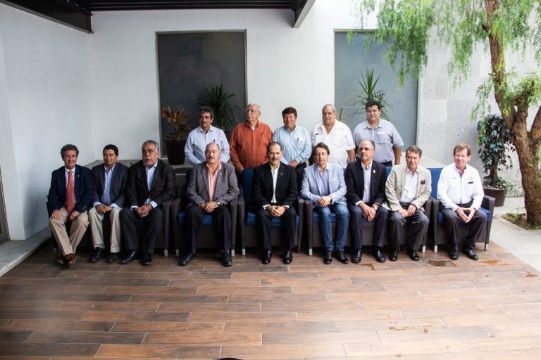 Presentan Proyecto de Movilidad Yovoy a Colegio de Ingenieros en Aguascalientes