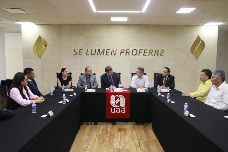Comienza evaluación de la Ingeniería en Electrónica de la UAA