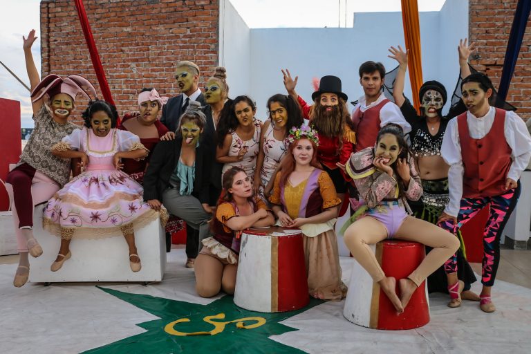 Alumnos de Artes Escénicas de la Autónoma de Aguascalientes podrán en escena El mundo del mañana