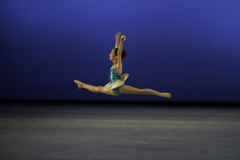 ¡Orgullo de Aguascalientes! Constanza Medina, dentro del Top 12 del Youth America Grand Prix