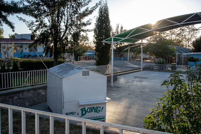 Cancelarán concesiones a cooperativas escolares en Aguascalientes que vendan comida chatarra