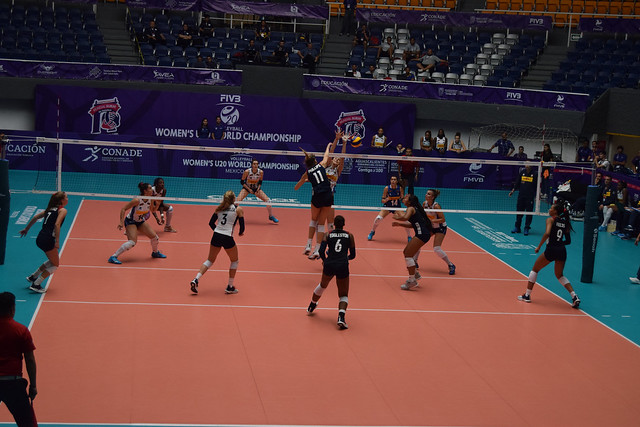 Lluvias causan daños en Poliforum Morelos de Aguascalientes