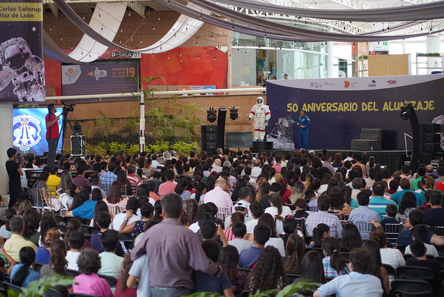 Más de mil 300 personas en la conmemoración de la llegada del hombre a la Luna en Aguascalientes