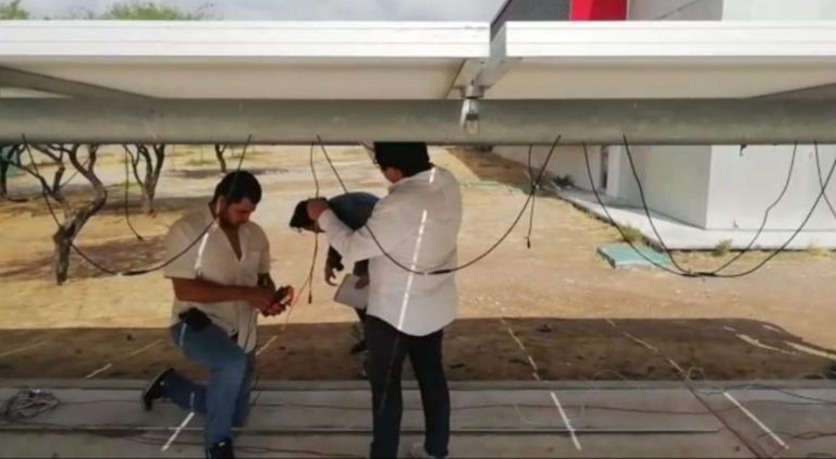 Desarrollan estudiantes de la Autónoma de Aguascalientes seguidor solar para aprovechar energía   