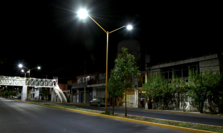 Se instalaron cerca de mil luminarias en comunidades de la capital de Aguascalientes