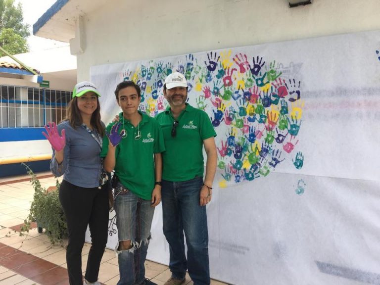 Los niños y los árboles, conmemoración del Día del Árbol en Aguascalientes
