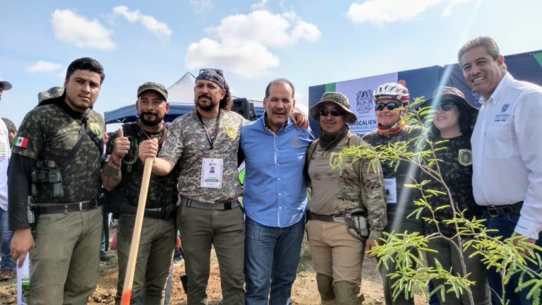 Se plantaron mil 500 árboles en el Bosque de Cobos en Aguascalientes