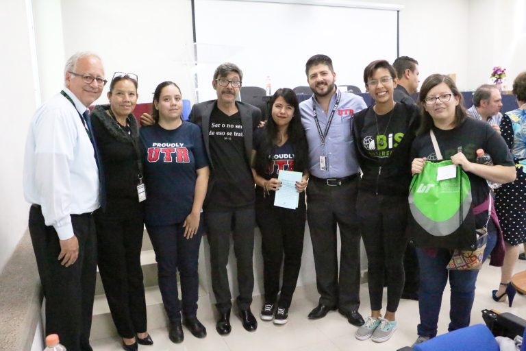 Triunfan alumnas de la UTR Aguascalientes en concurso literario