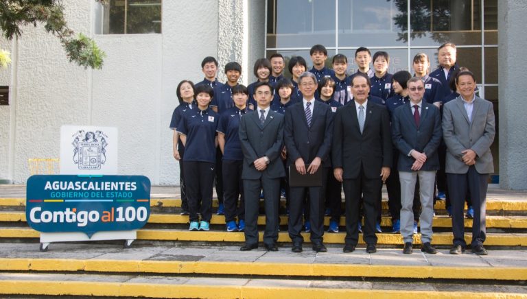 Recibió gobernador de Aguascalientes a selección japonesa de voleibol femenil