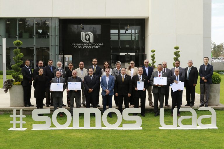 Reconocen Comités Interinstitucionales a nueve carreras de la UAA