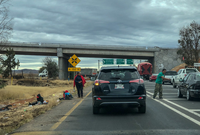 Alarman las condiciones de personas migrantes y refugiadas que permanecen en detención en EU