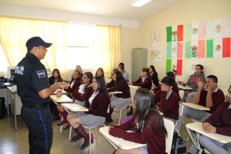 Realiza IAJU actividades de prevención en telesecundaria de la periferia de Aguascalientes