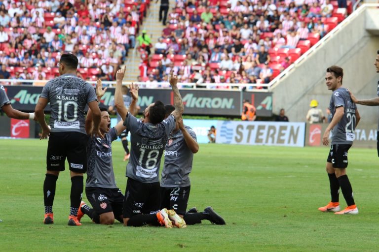 Necaxa Aguascalientes vence a Chivas en Guadalajara 