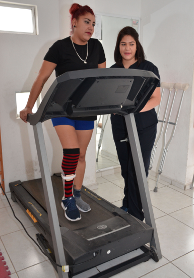 Brinda DIF de la capital de Aguascalientes terapias de rehabilitación 