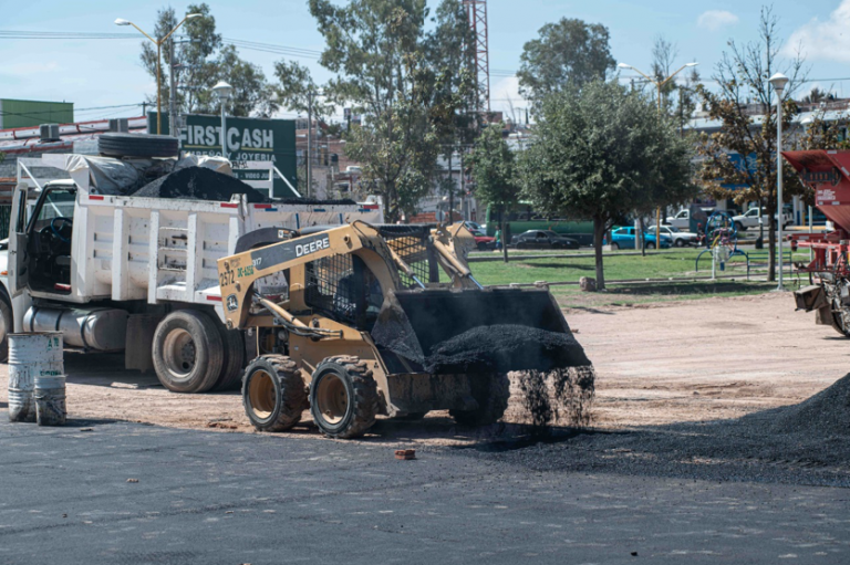 Realizan arreglos en cancha de futbol en el Fraccionamiento Emiliano Zapata, en Aguascalientes