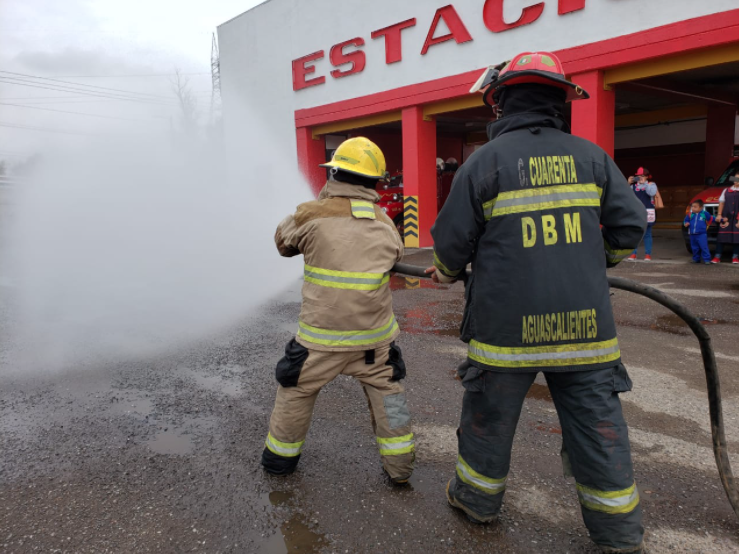 Celebran el Día del Bombero en Aguascalientes
