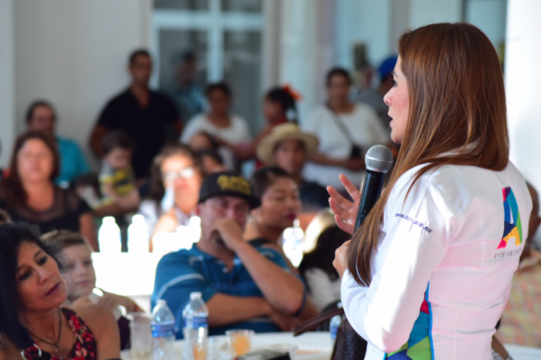 Se reúne alcaldesa de Aguascalientes con tianguistas y comerciantes 