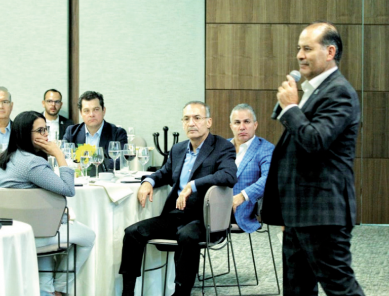 Presenta Orozco Sandoval, gobernador de Aguascalientes, objetivos de la Alianza Centro-Bajío-Occidente ante empresarios 