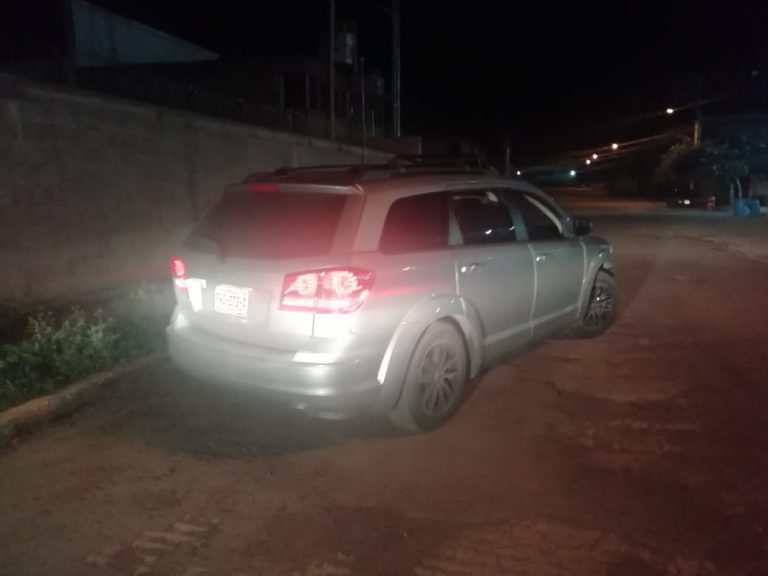 Detienen en Aguascalientes a persona que transportaba ilegalmente a 6 menores y 5 adultos migrantes 