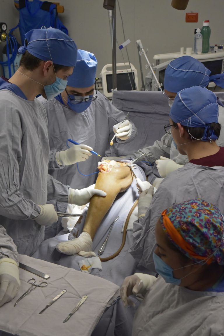 Se apoya para dos cirugías de prótesis de rodilla y una de cadera en Aguascalientes