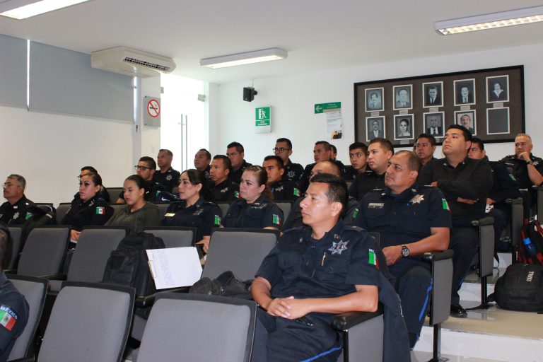 Policías estatales de Aguascalientes, en capacitación sobre violencia de género