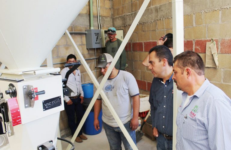 Se puso en marcha el equipo para la producción de alimentos balanceados en Calvillo, Aguascalientes