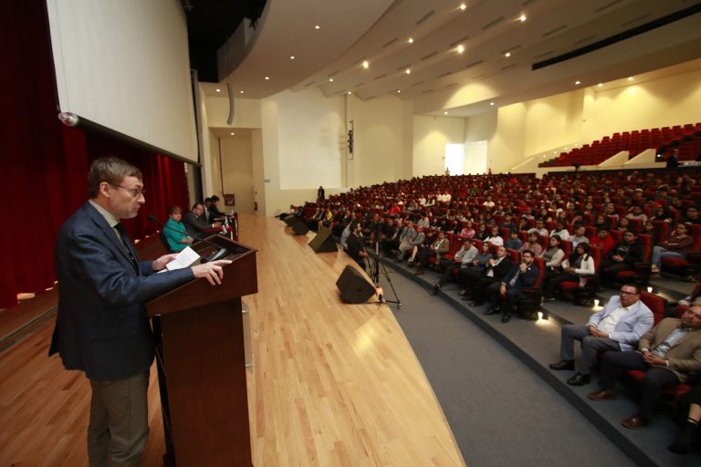 Dan bienvenida a alumnos de nuevo ingreso de la Autónoma de Aguascalientes 