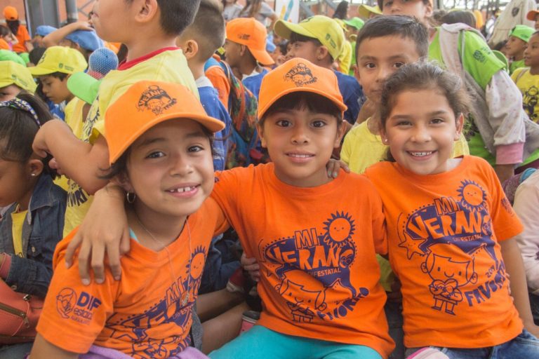 600 niños de colonias del oriente de Aguascalientes participaron en el Curso Vacacional Mi Verano Favorito