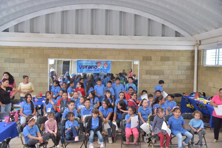 Clausuran en Jesús María, Aguascalientes, los cursos de verano en los Cedeco