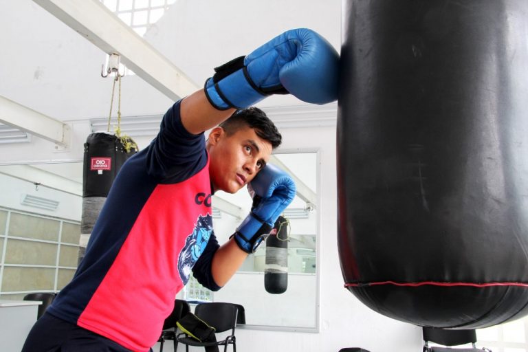 Torneo de box callejero en el marco del mes de la juventud en Aguascalientes
