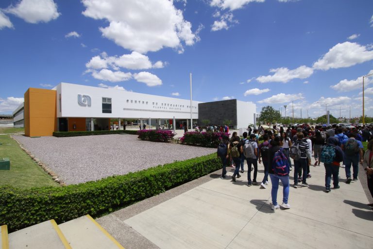 Cuenta el bachillerato de la Autónoma de Aguascalientes con mil 395 nuevos estudiantes