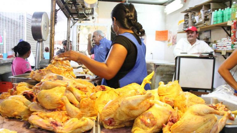 Realiza Issea investigación para eliminar prácticas que contaminan alimentos con salmonella en Aguascalientes