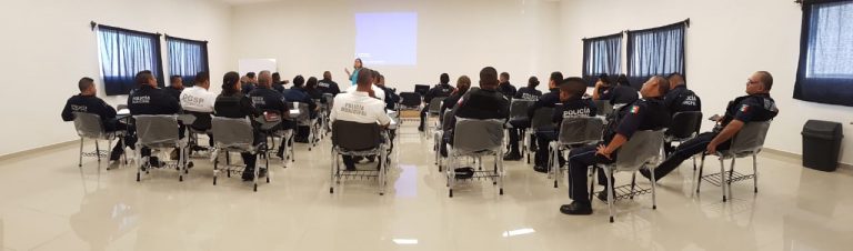 Capacita CDHE Aguascalientes a 35 elementos de Pabellón de Arteaga     